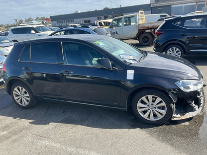 2015 Volkswagen Golf  Hatchback 
Volkswagen
Golf
