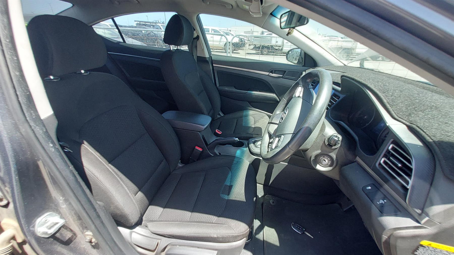 2019 Hyundai Elantra  Sedan 
Hyundai
Elantra