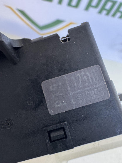 2002   Indicator Stalk