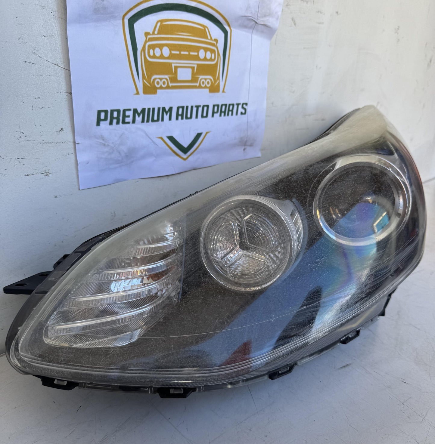2017   Left Headlight