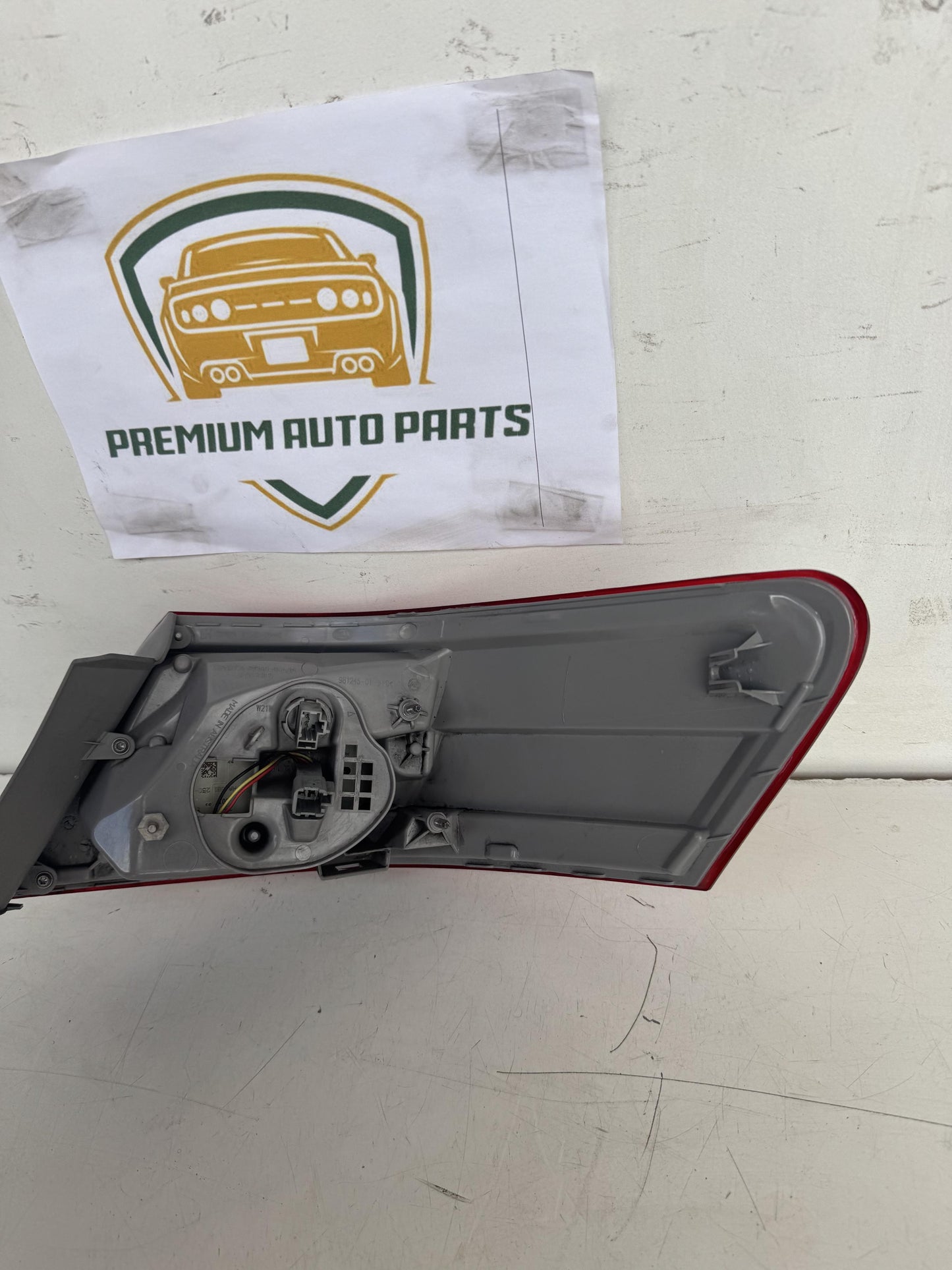 2010   Left Taillight