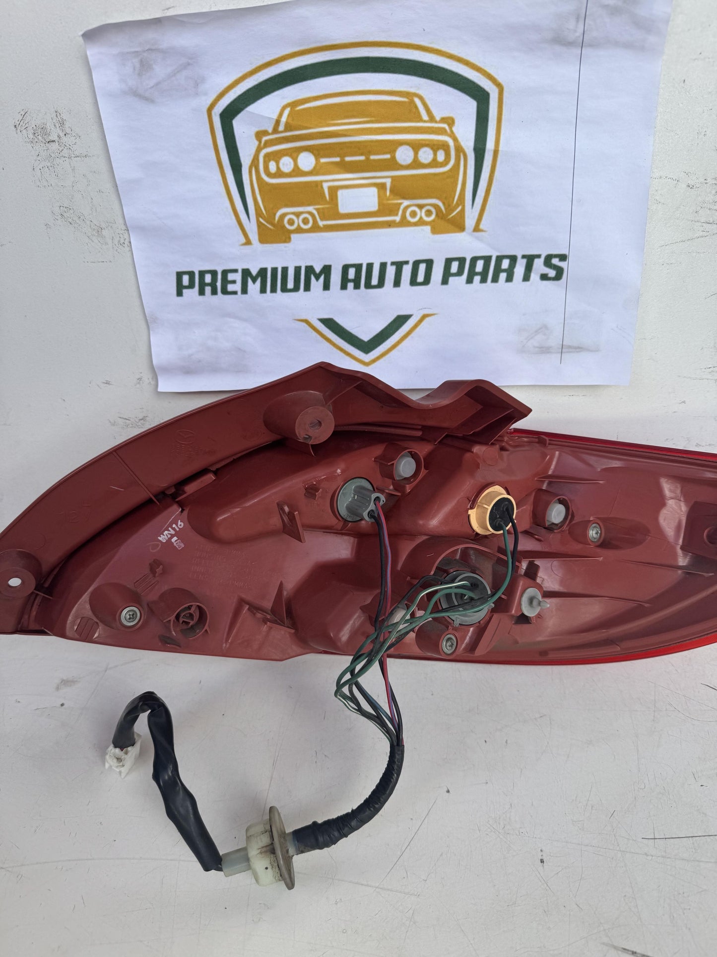 2007   Left Taillight