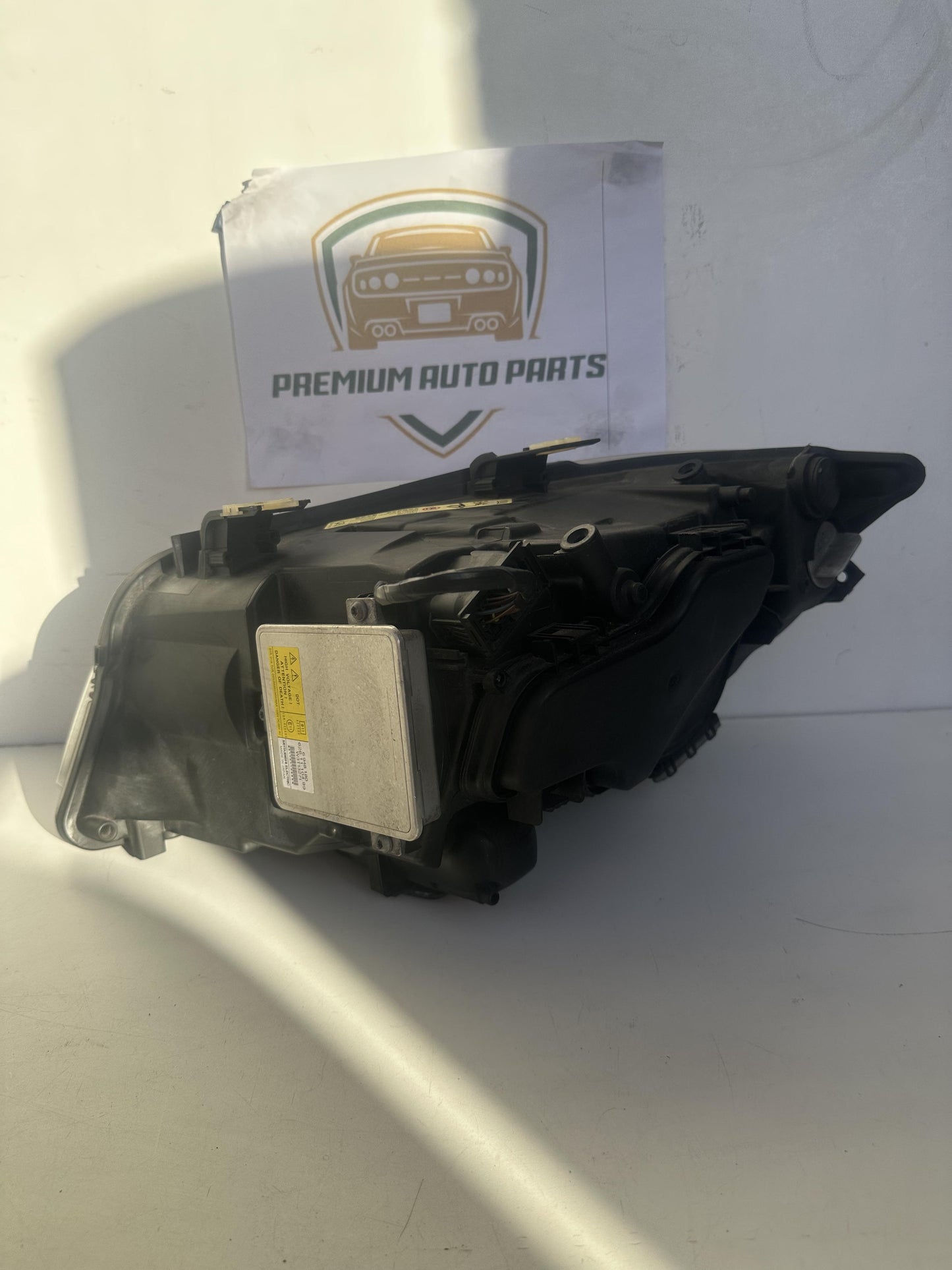 E90 Right Headlight
