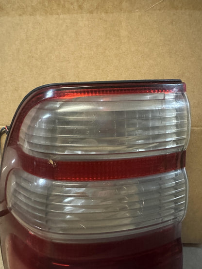 1998   Left Taillight