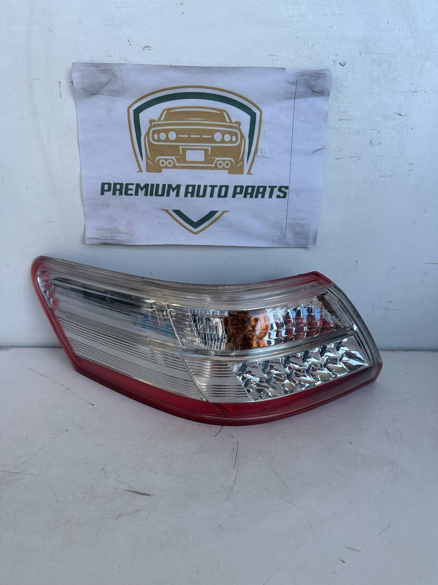 2011 Toyota Camry Left Taillight