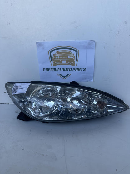 2004  V30 Right Headlight
