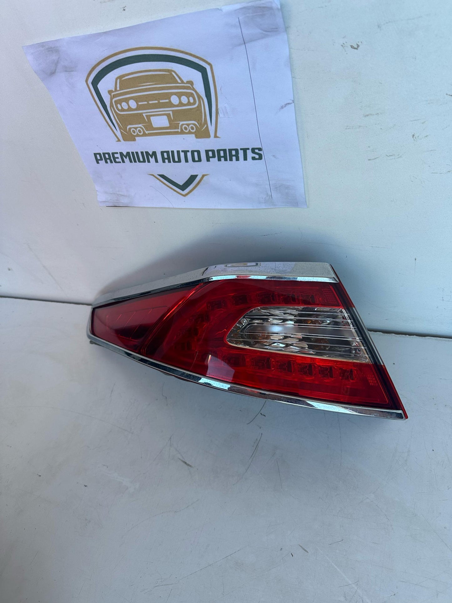 2011 Kia Optima TF Left Taillight