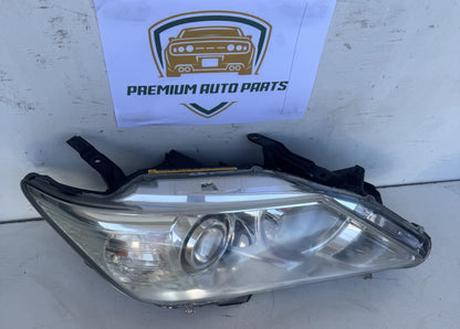 2013  V50 Right Headlight