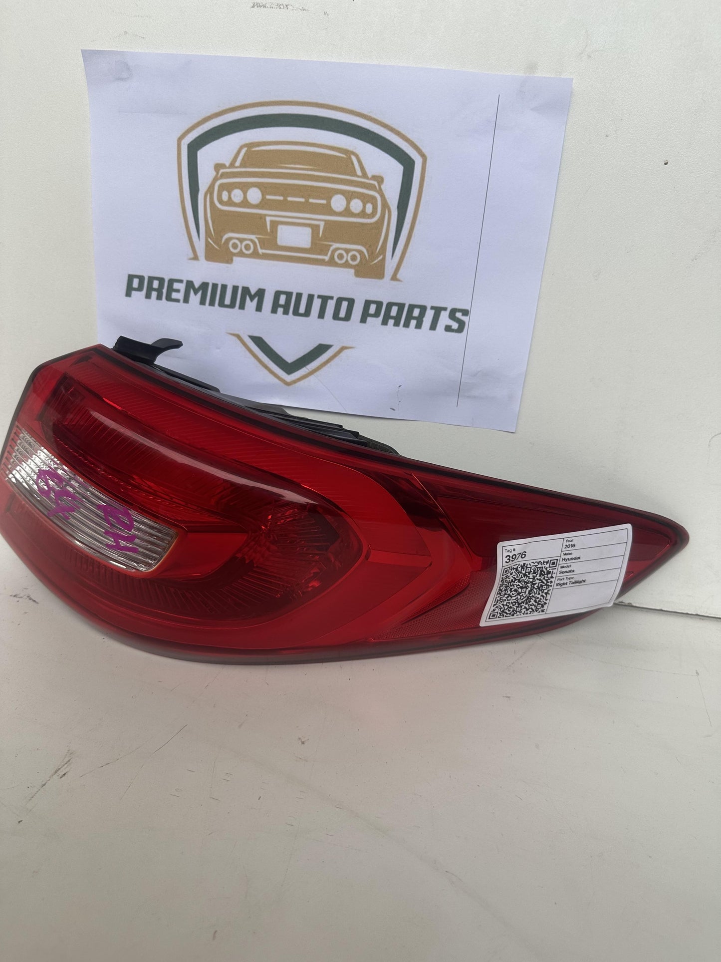 2016  LF Right Taillight