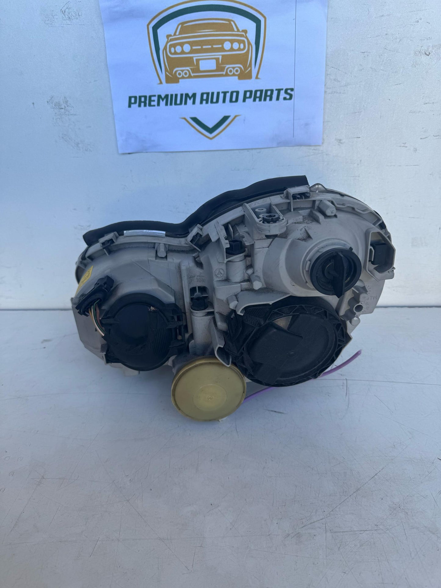 2005   Right Headlight