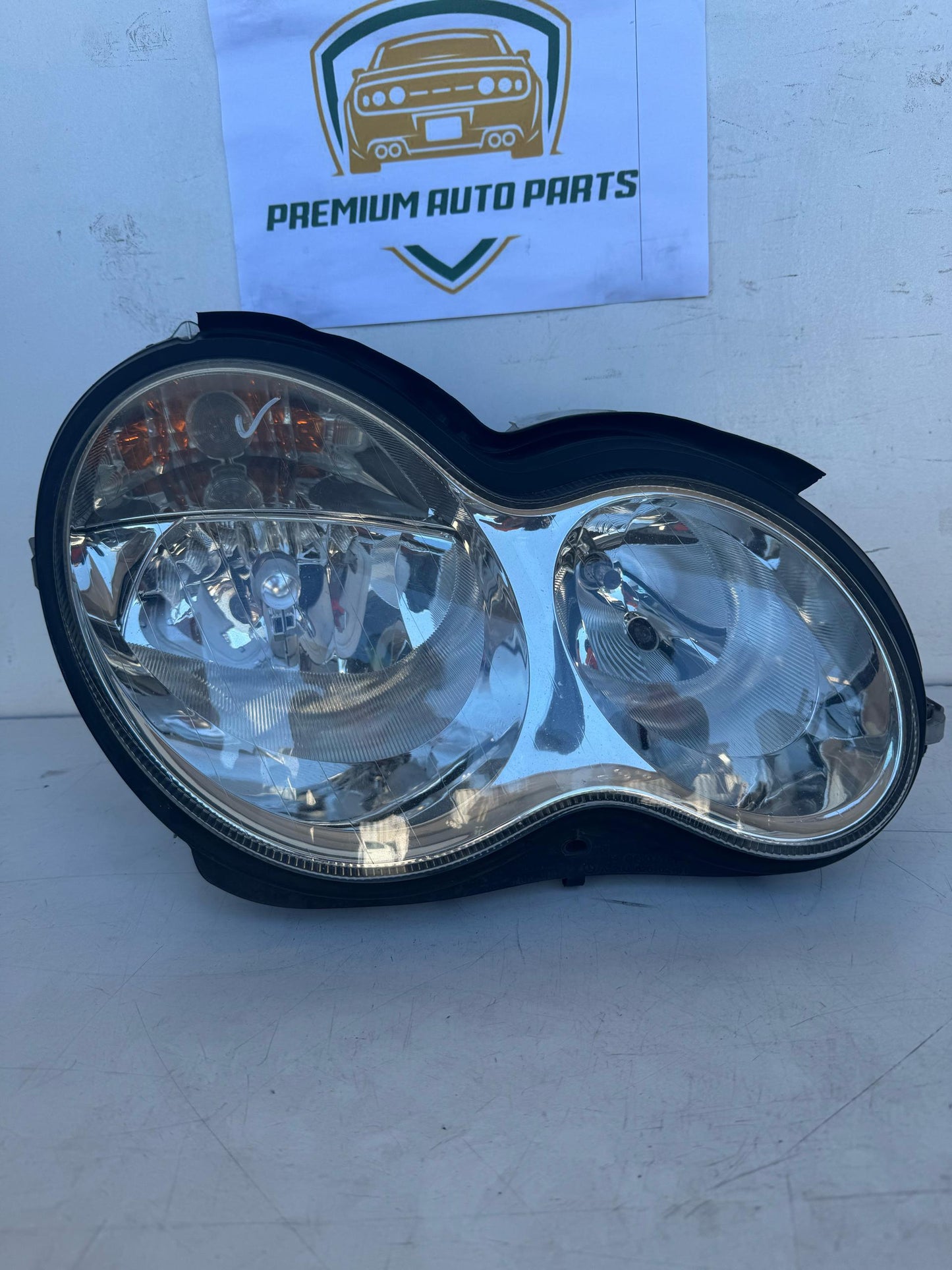 2005   Right Headlight