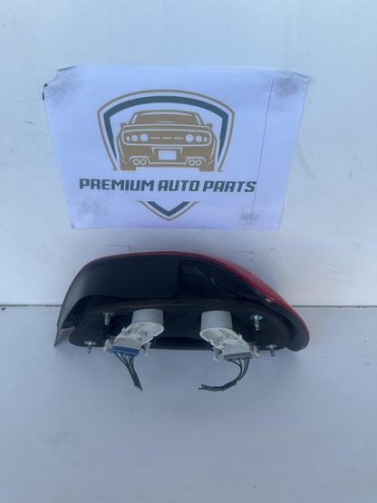 2002  I 644 Left Taillight