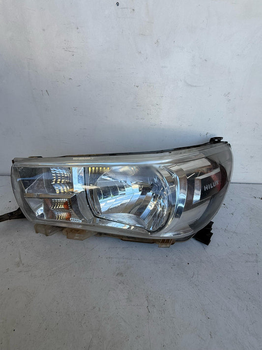 2019 Toyota Hilux Left Headlight
