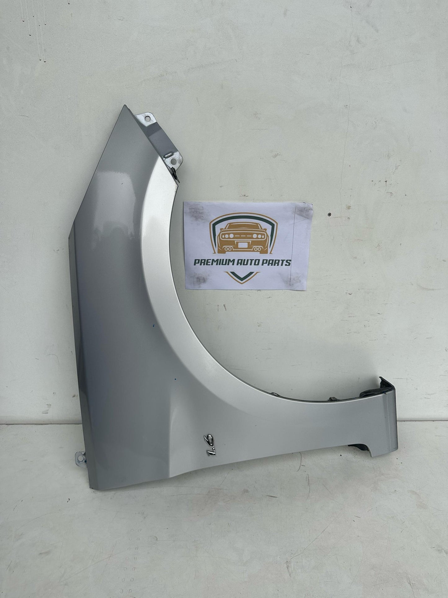 2013 Hyundai Accent Right Front Guard