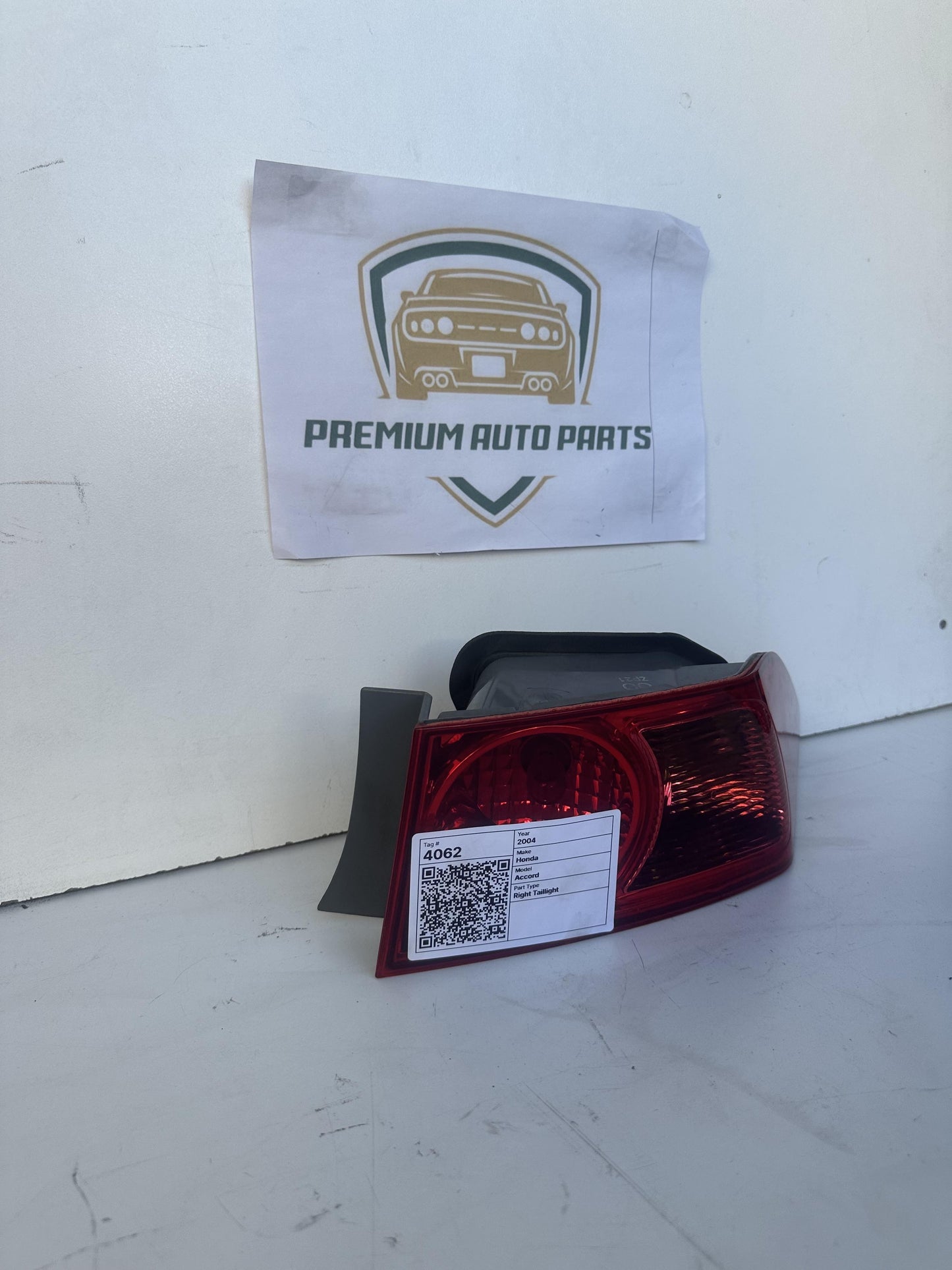 2004   Right Taillight