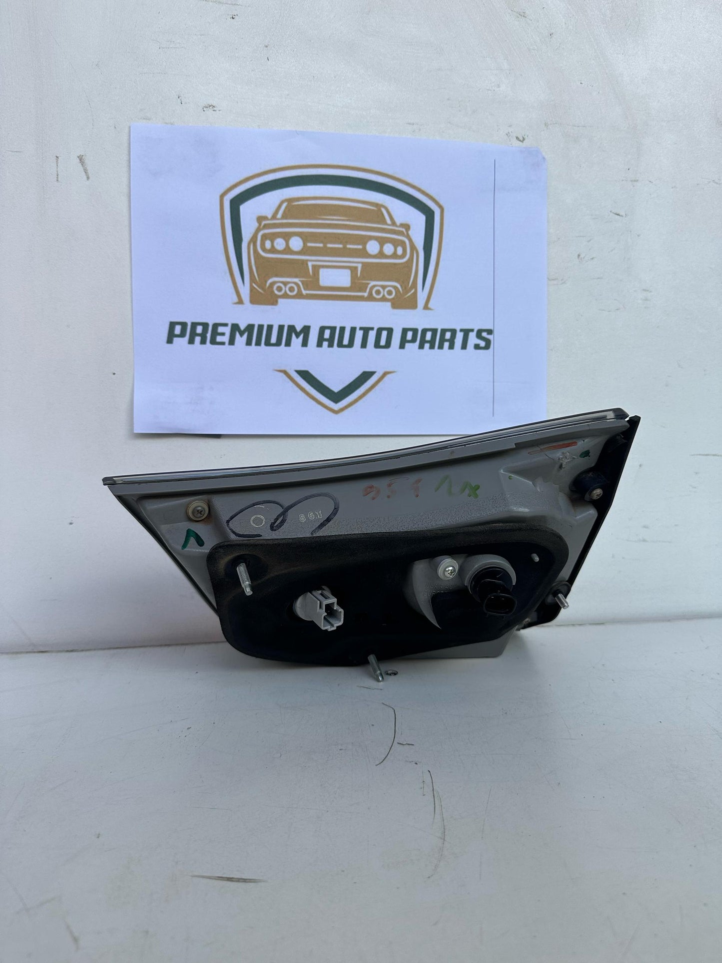 2008  U30 Left Boot Light