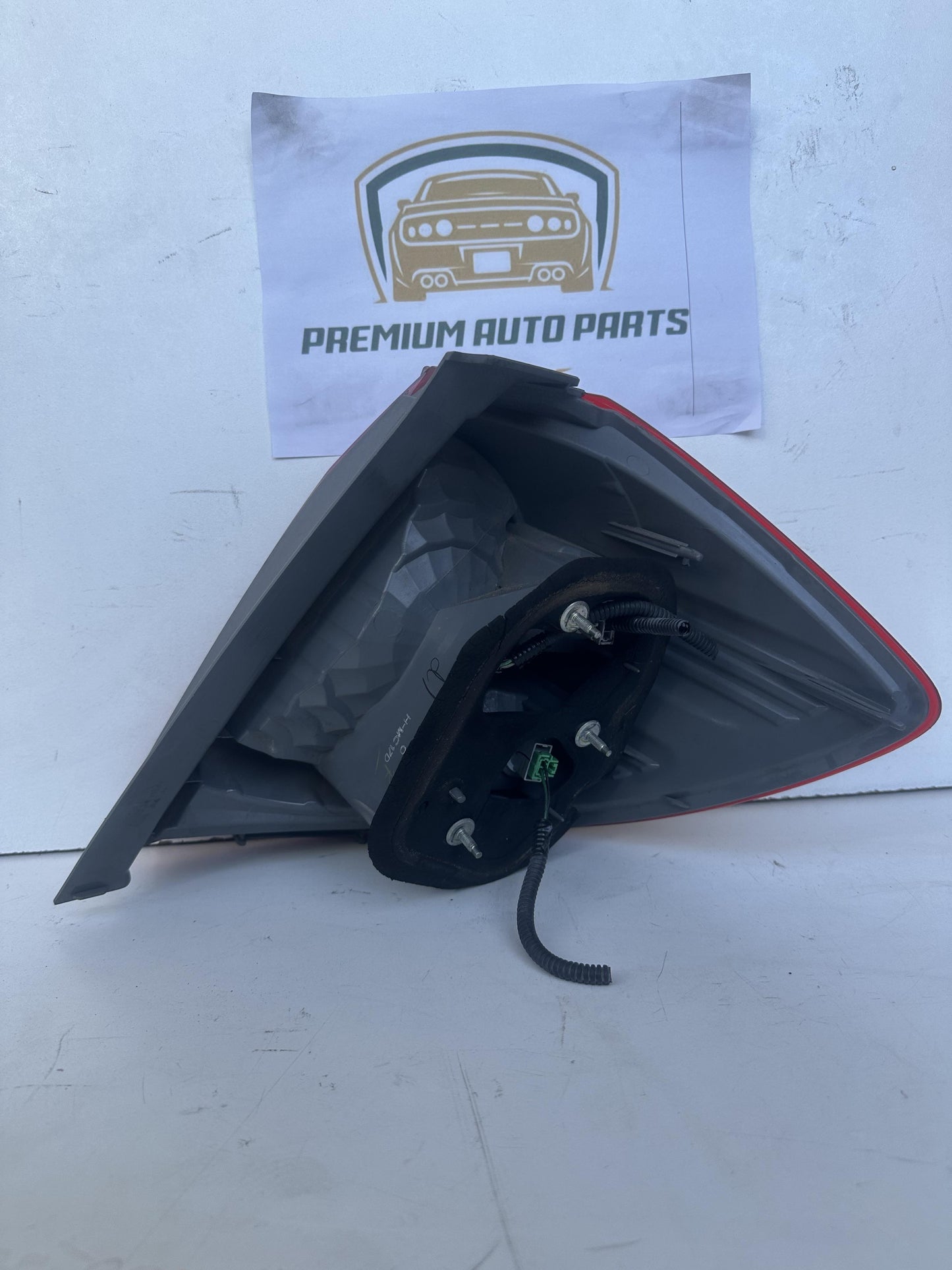 2010  GE Left Taillight