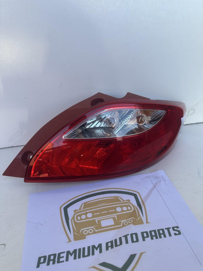 2013  II DE DH Right Taillight