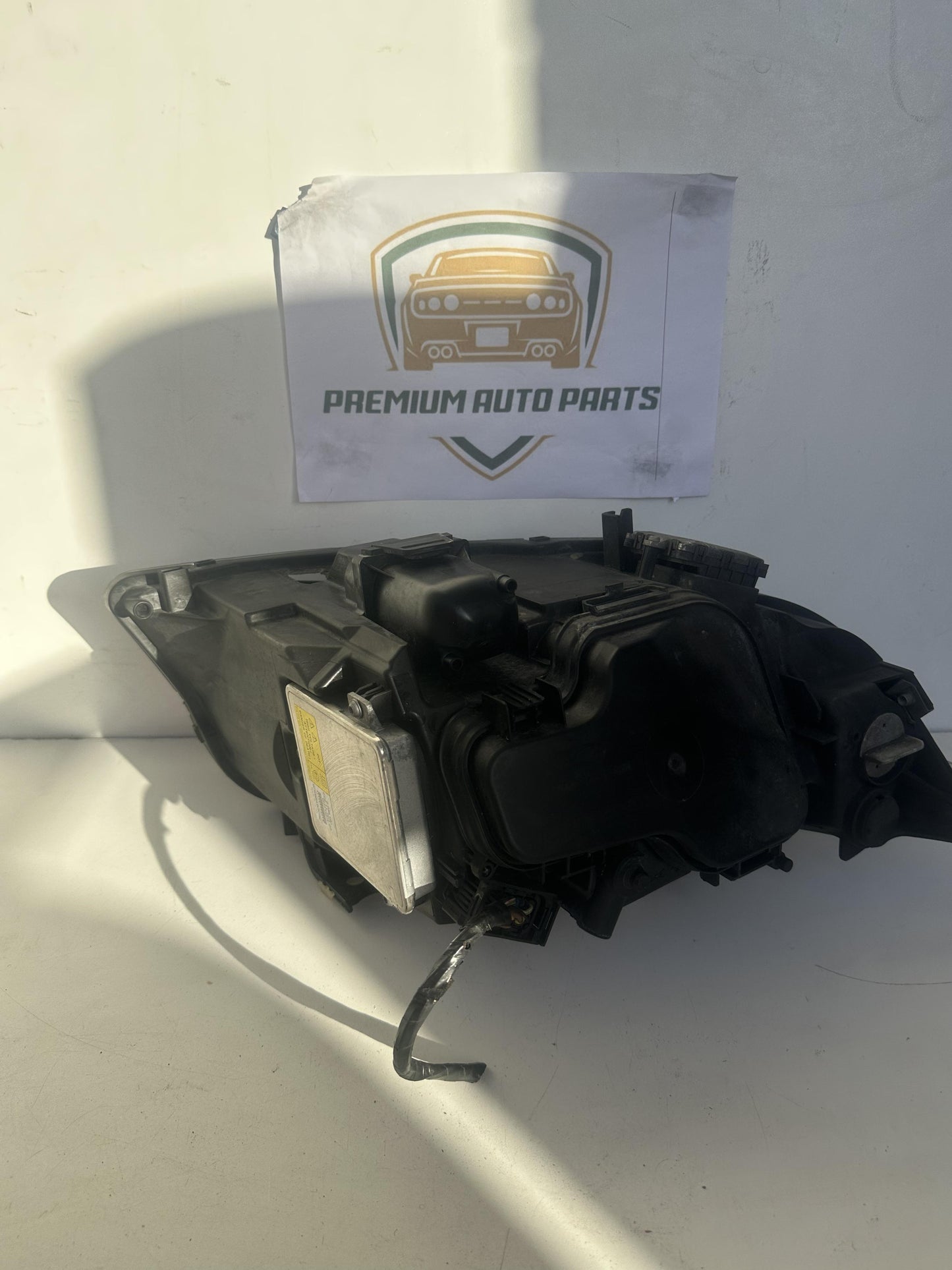 E90 Left Headlight