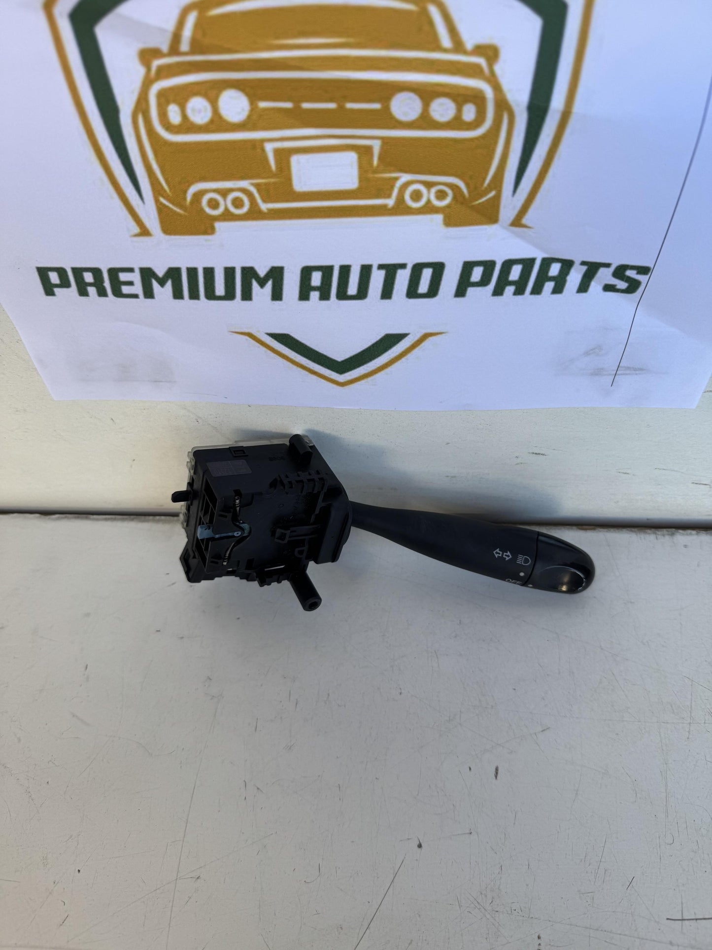 2002   Indicator Stalk