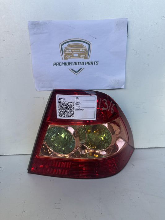 2006   Right Taillight