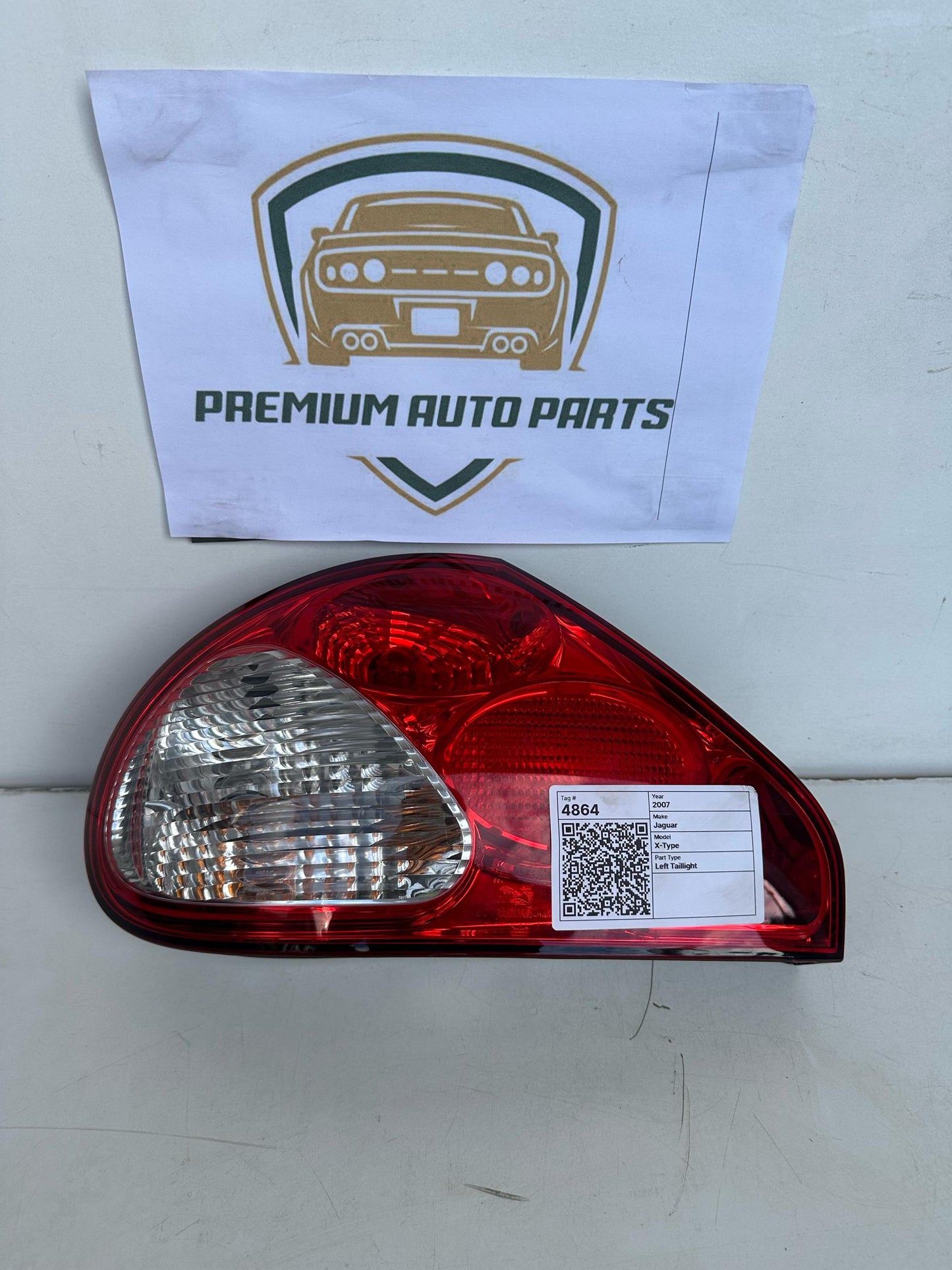 2007 Jaguar X-Type Left Taillight