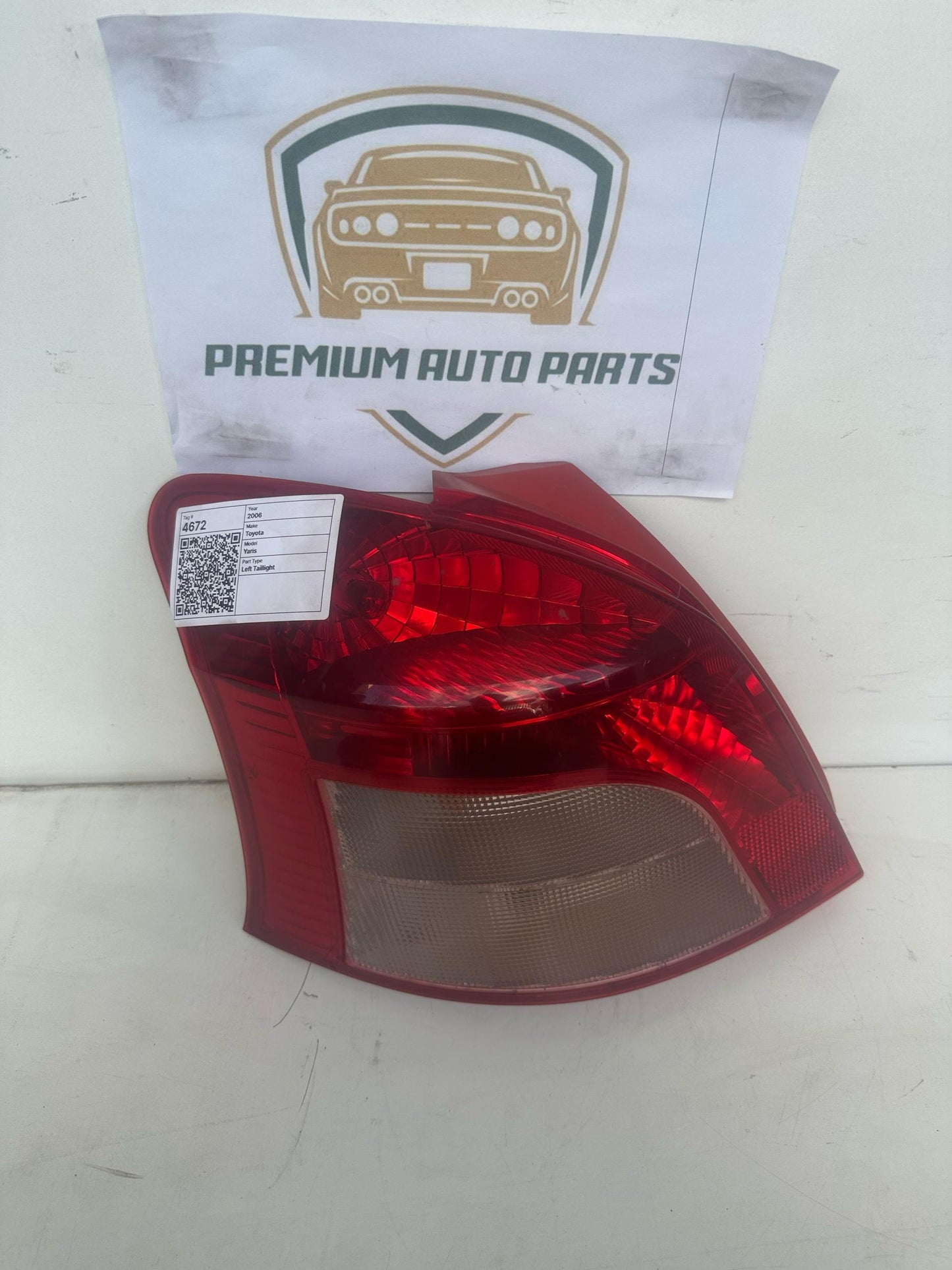 2006   Left Taillight