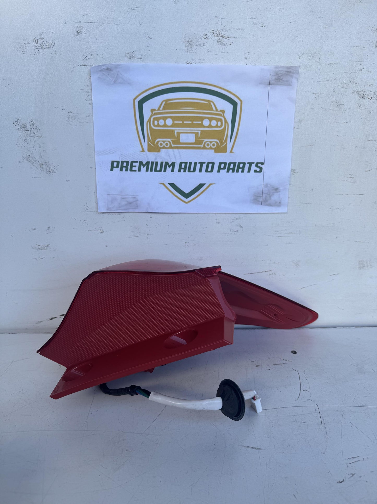2014   Left Taillight