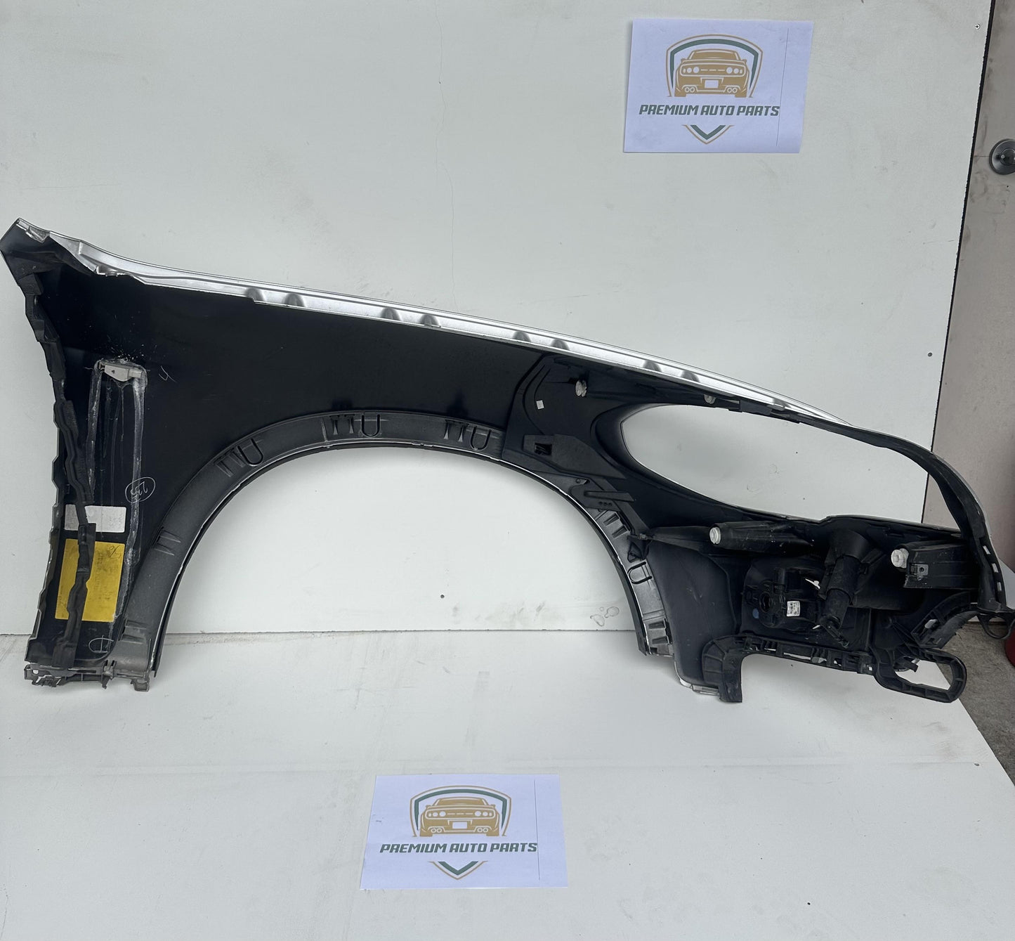 2008  E70 Left Front Guard