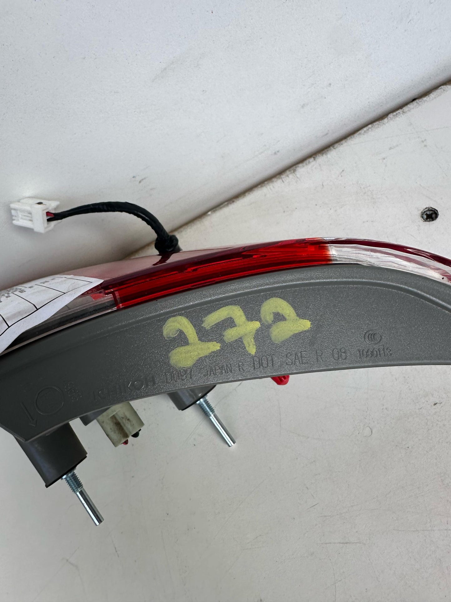 2012 Nissan MuranoII Z51 Right Boot Light