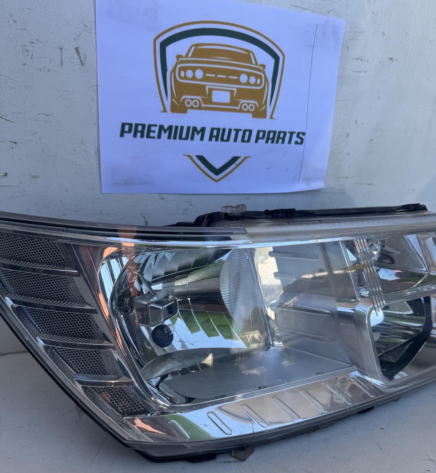 2014  JC Right Headlight