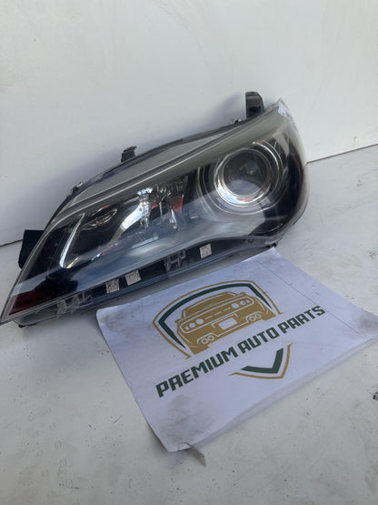 2017   Left Headlight