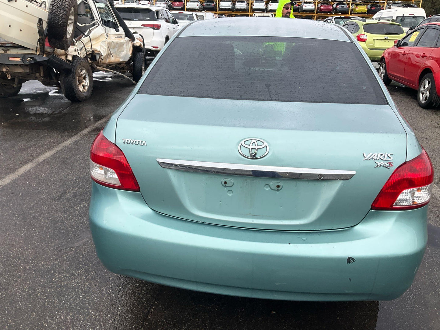 Toyota 
Yaris