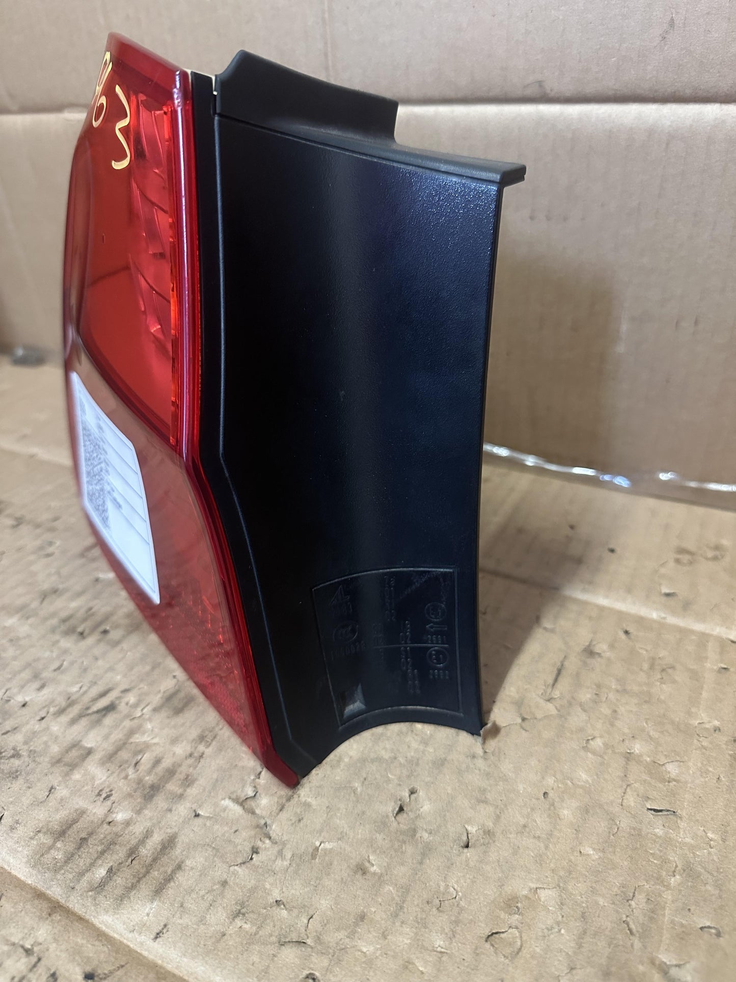 2010   Left Taillight