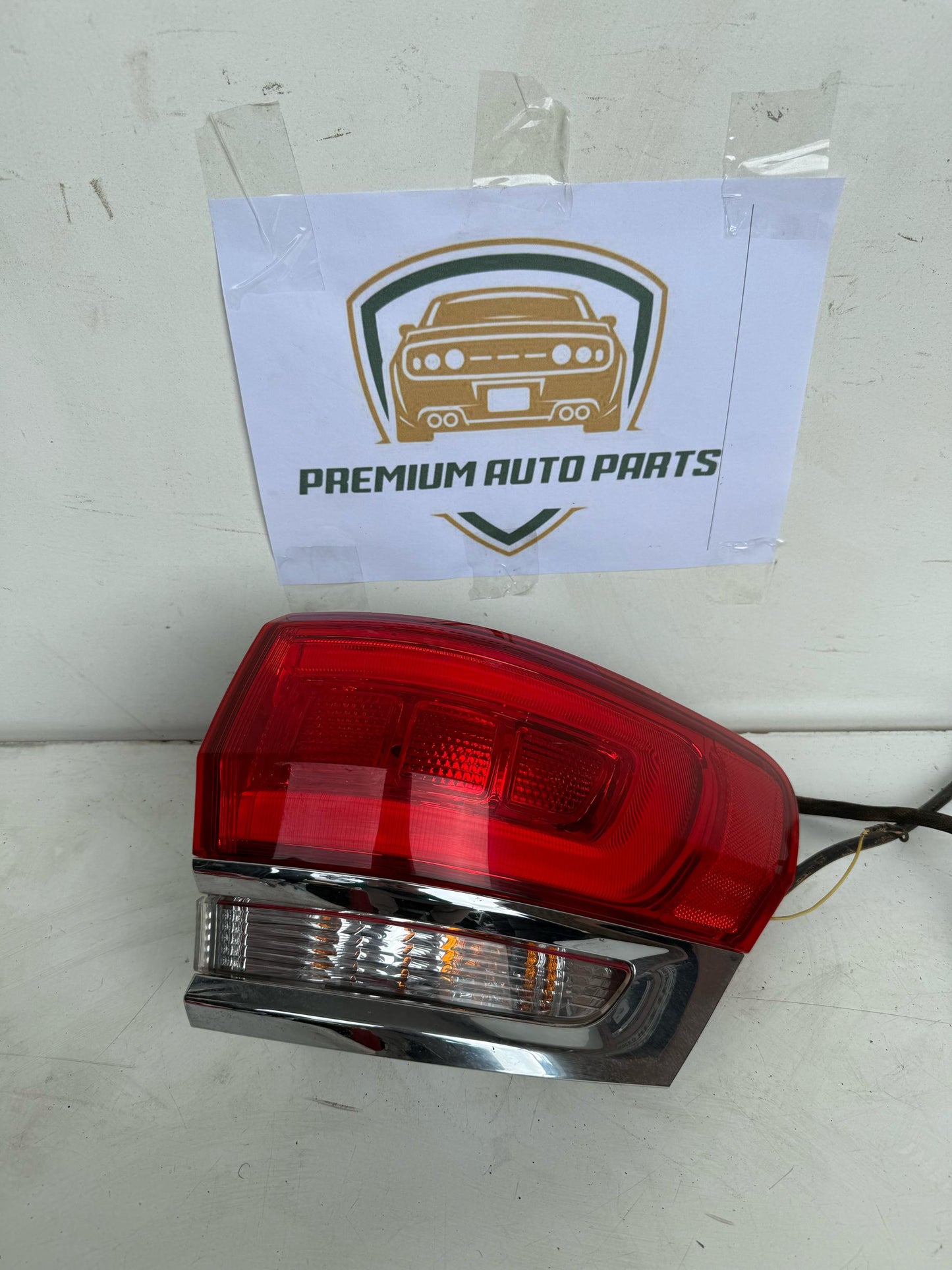 2018 Jeep Grand Cherokee Right Taillight