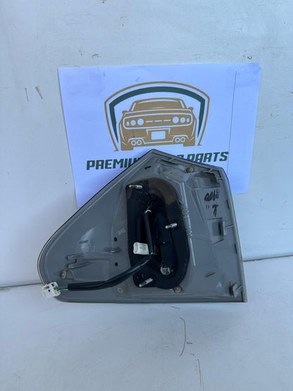 2008  U30 Right Taillight