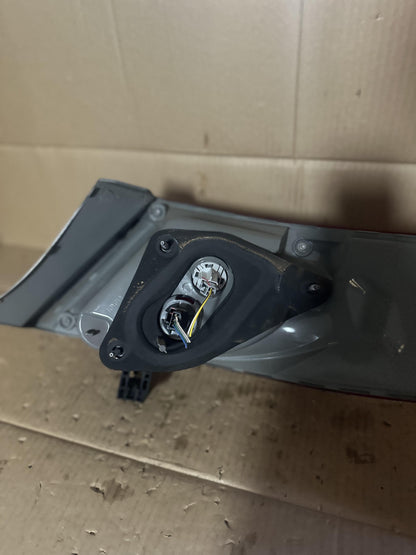 2017   Left Taillight