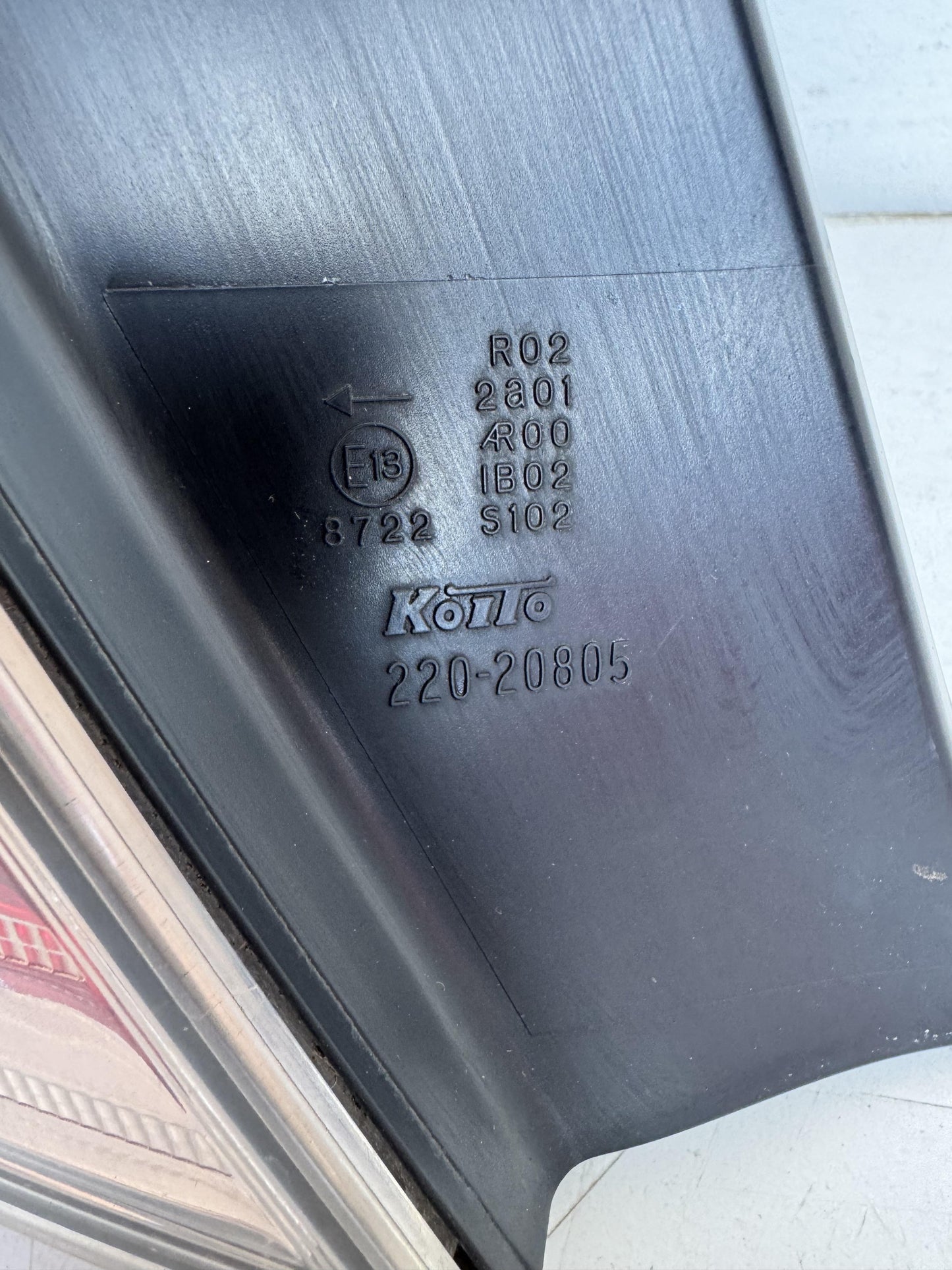 2006   Left Taillight