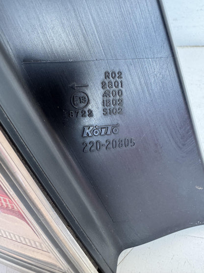2006   Left Taillight