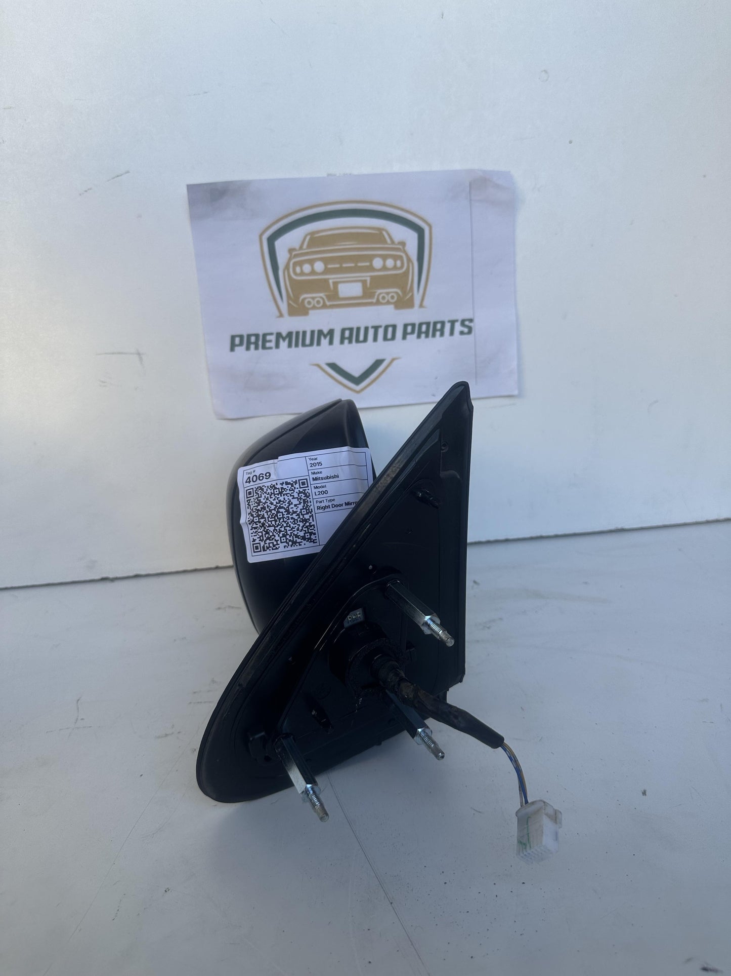2015  KJ Right Door Mirror