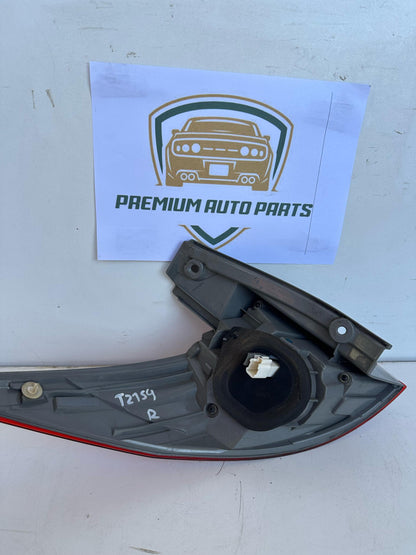 2006   Right Taillight