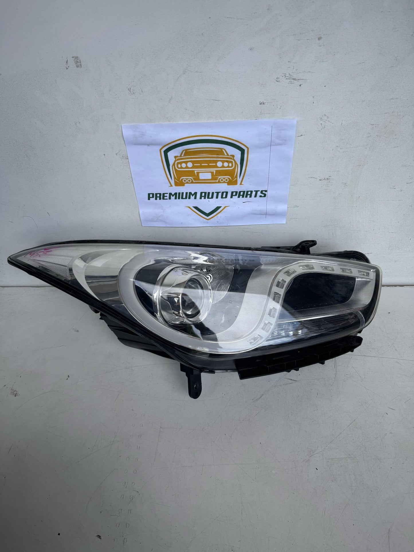 2013  VF Right Headlight
