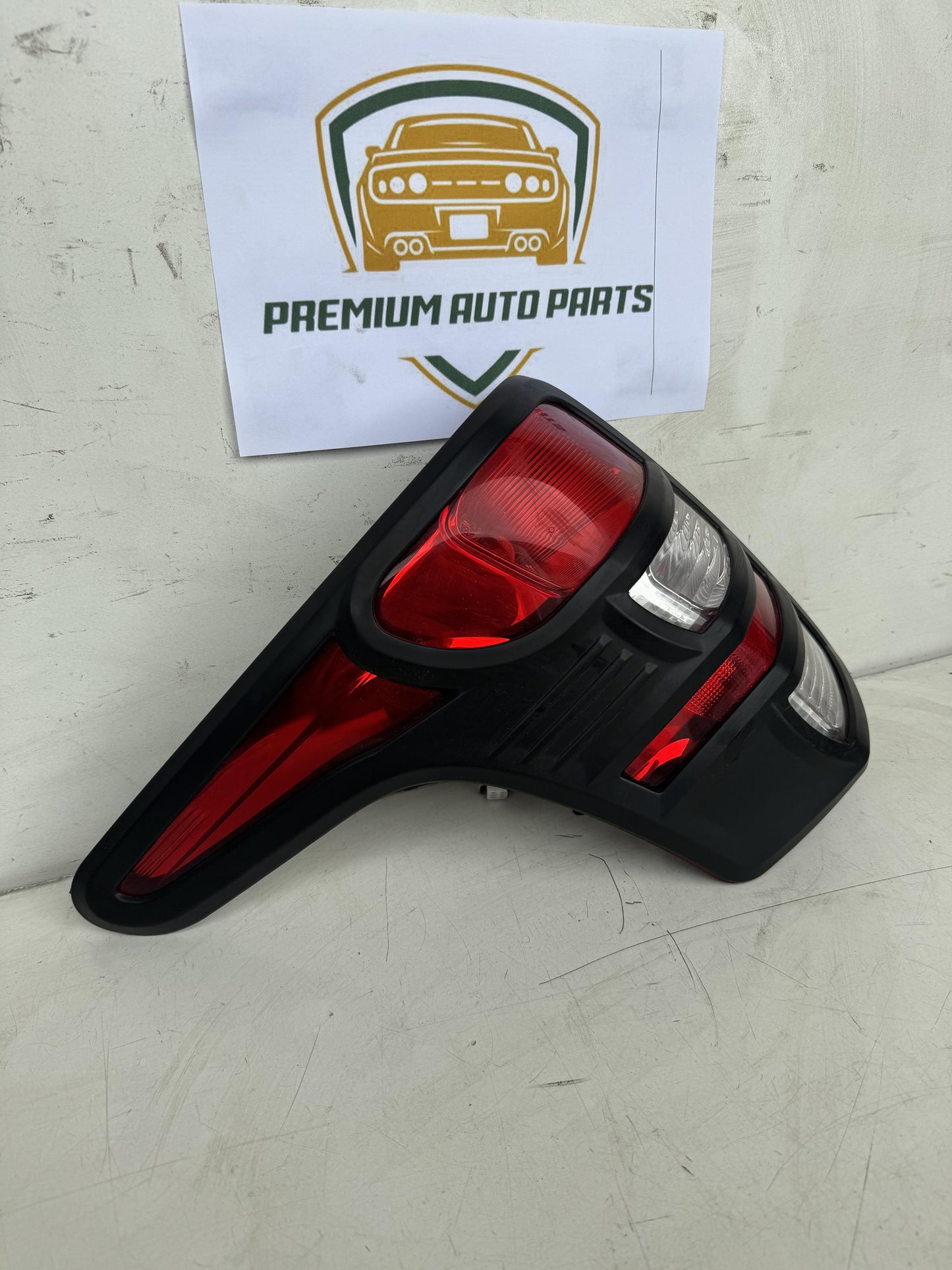 2016   Left Taillight