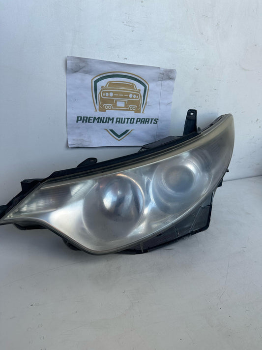 2006 Toyota Tarago R50 Left Headlight