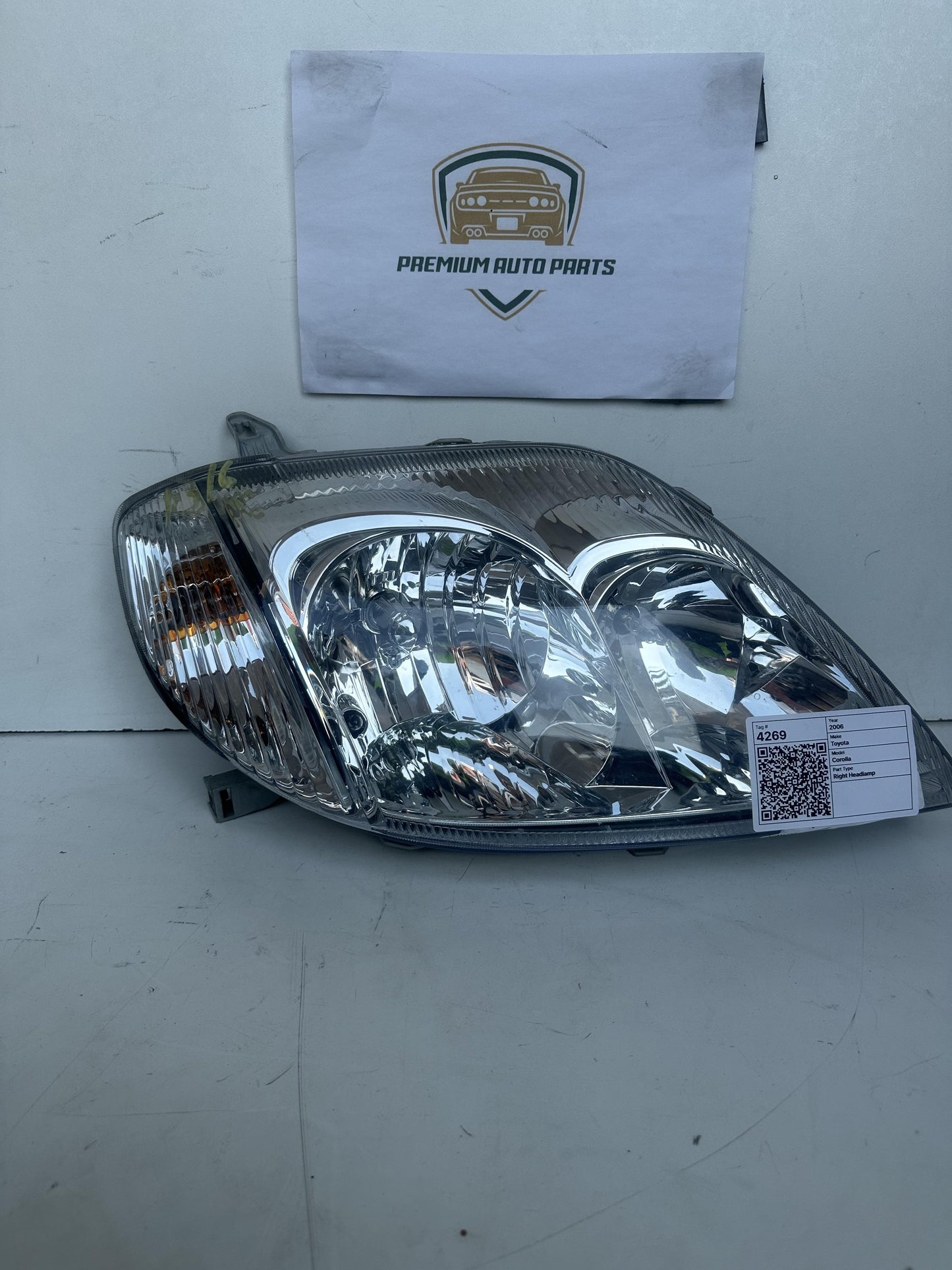 2006   Right Headlight