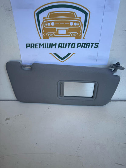 2004   Right Sun Visor