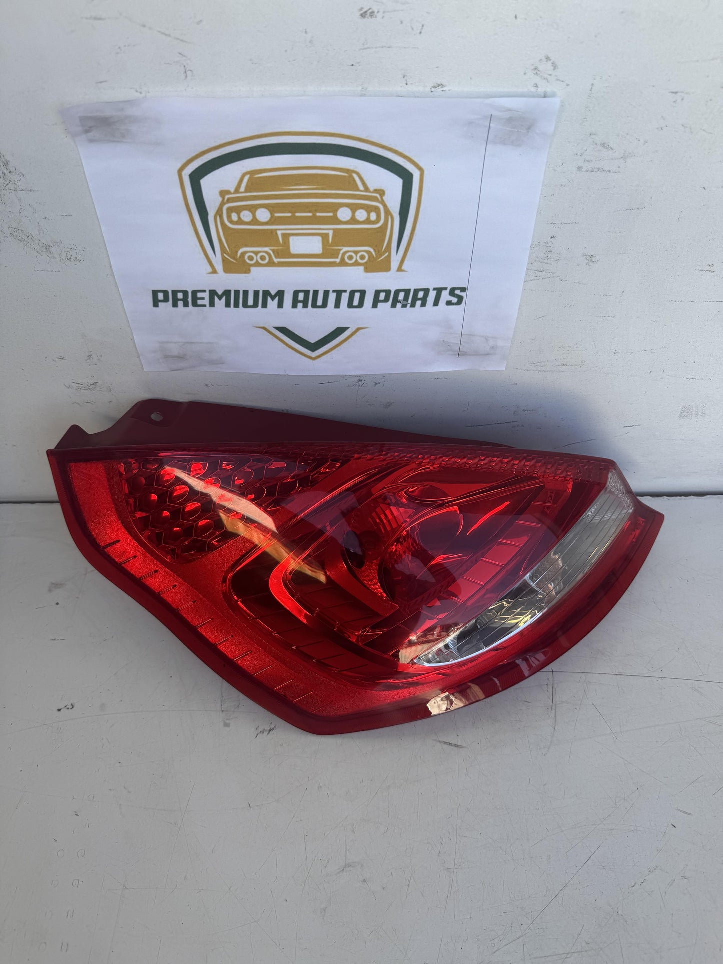 2012   Left Taillight