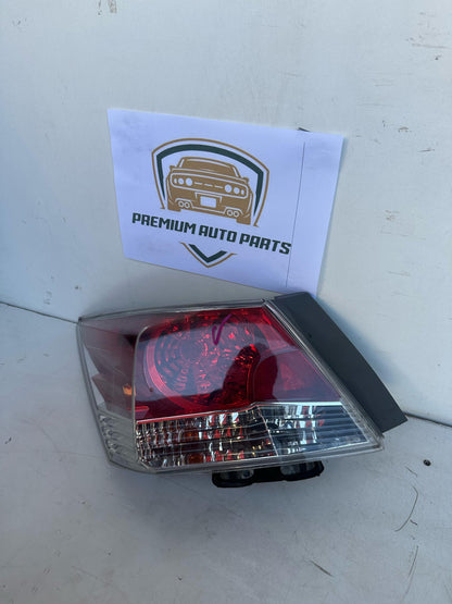 2009 Honda Accord Left Taillight