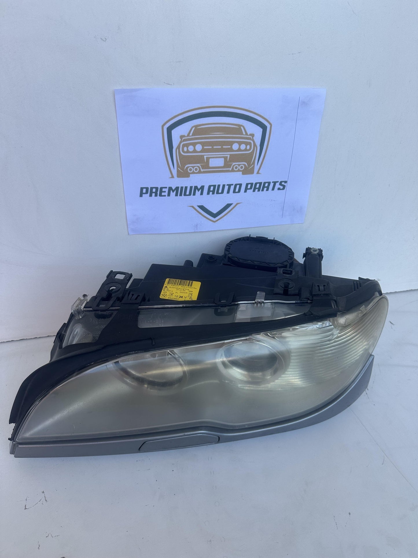 2004  E46 Right Headlight