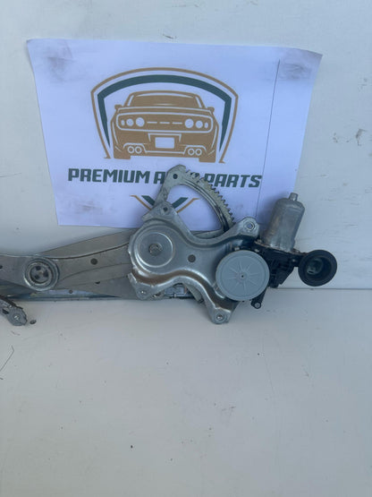 2008  E150 Left Front Window Regulator/Motor